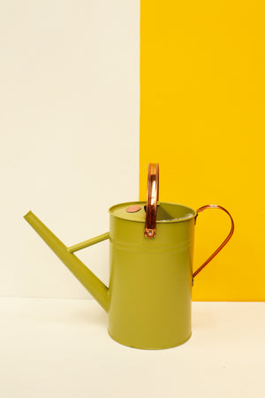 
            
                Load image into Gallery viewer, Good Roots 4.5L Watering Can
            
        